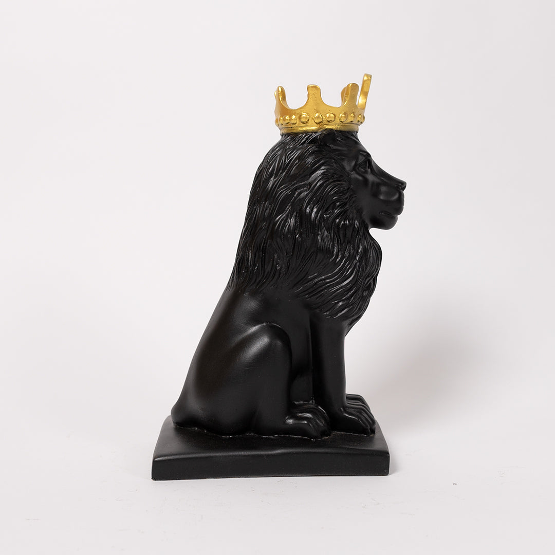 Artistic Nordic Minimalist Regal Lion in Black for Home Decor