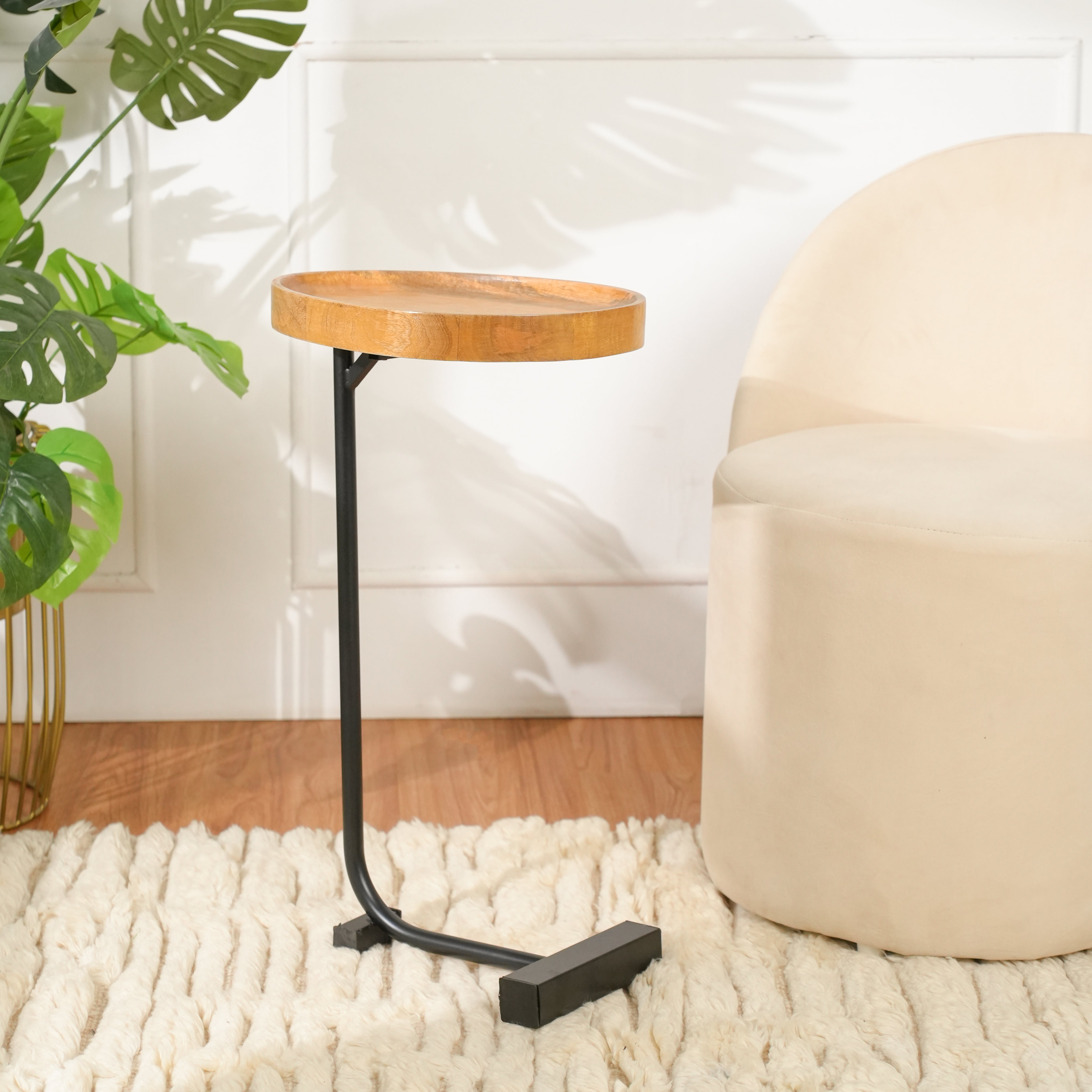 Wooden Tray Top C-Table with Black Metal Base