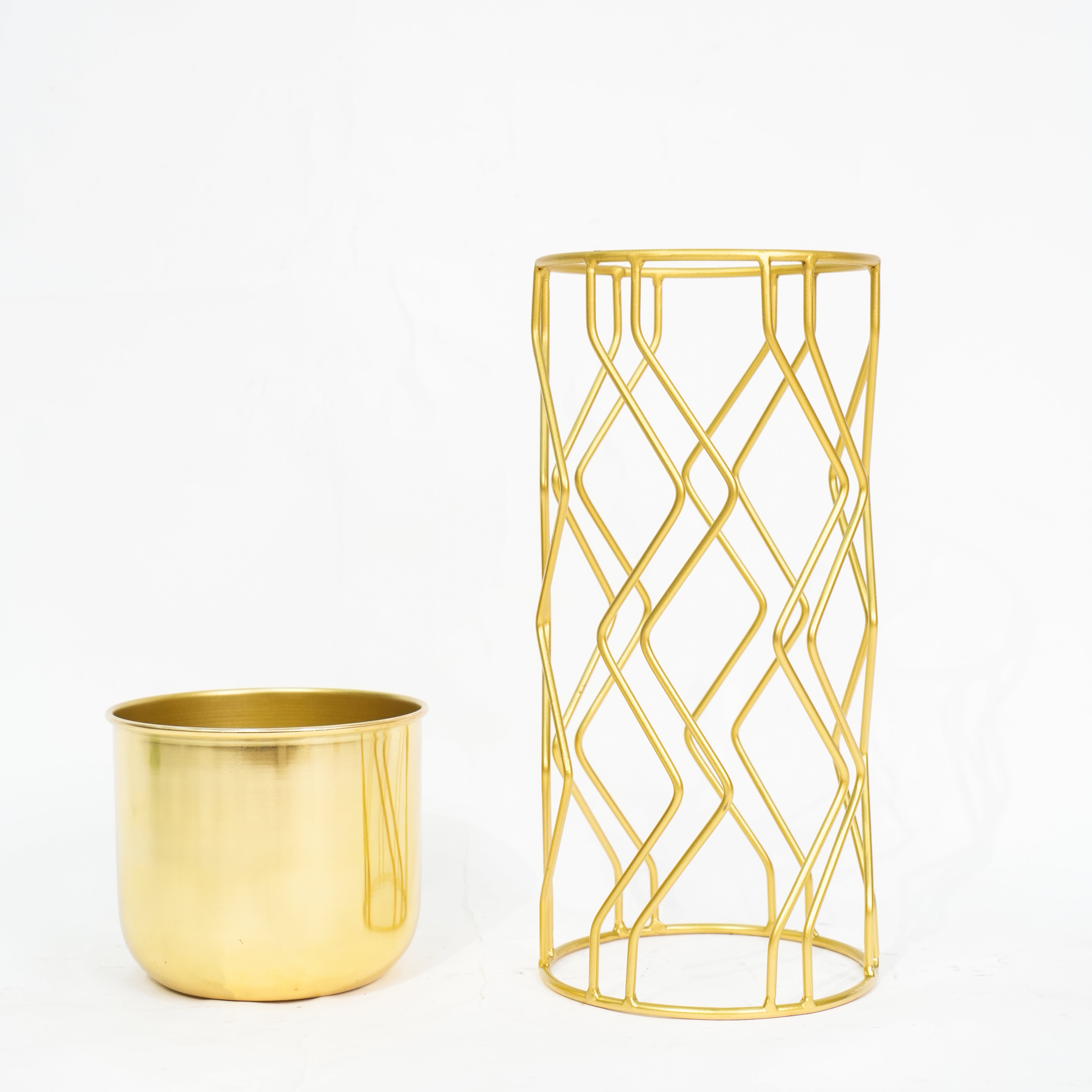 Geometric Wire Gold Planter with Stand Set of 2
