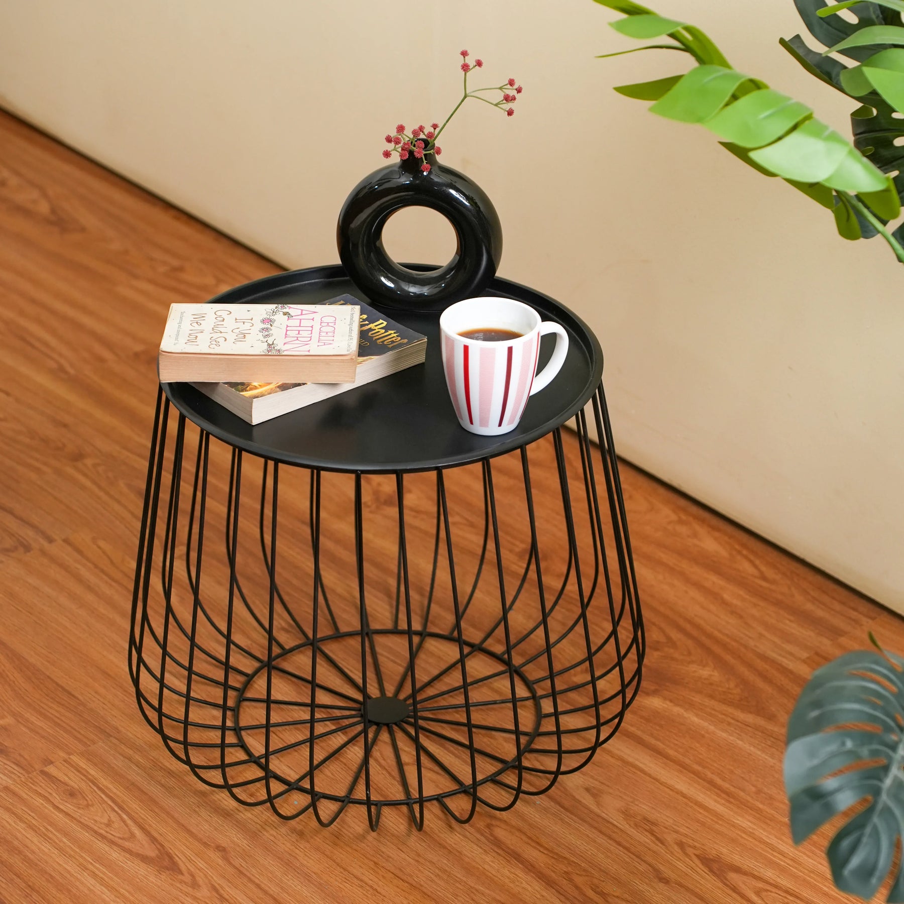 Metal Round Wire Side Table in Black for Living Room and Bedroom