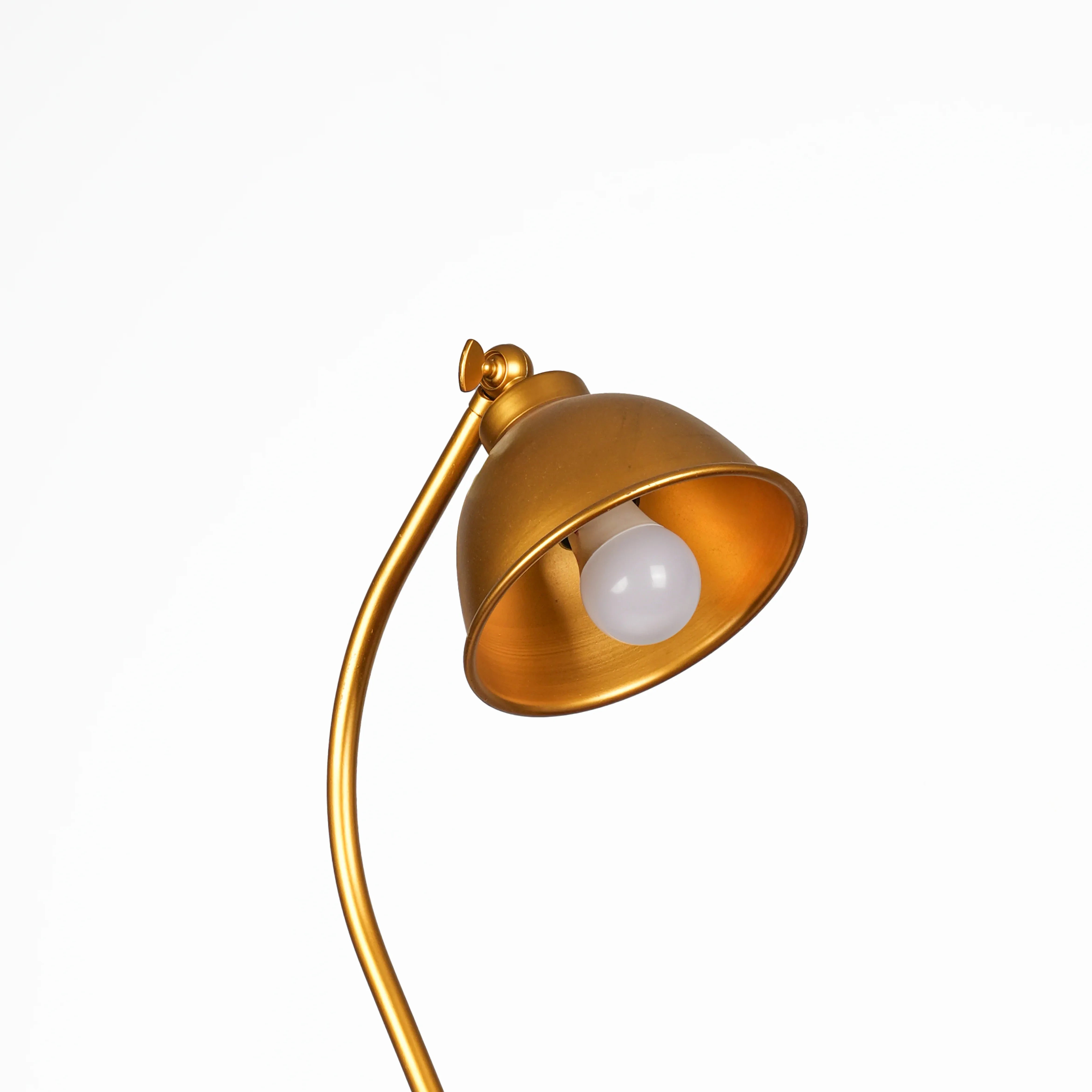 Luxury Metal Tripod Table Lamp