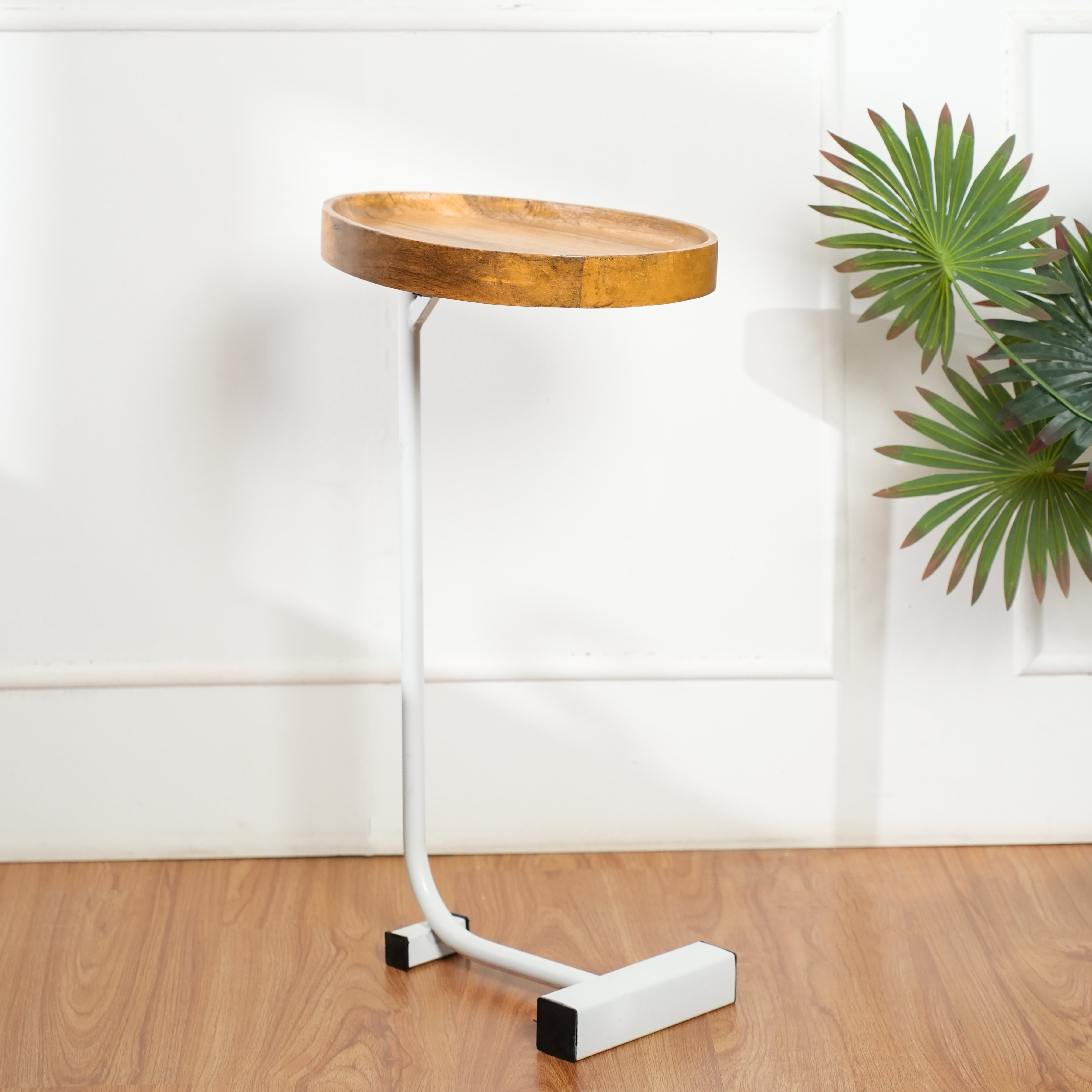 Wooden Tray Top C-Table with White Metal Base