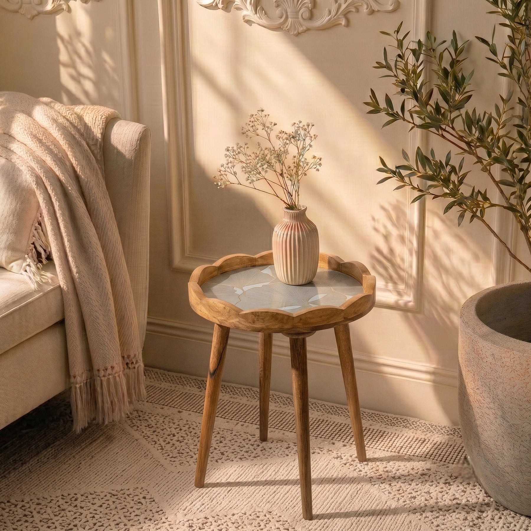 Round Wooden Coffee Side Table with Ginkgo Leaf Pattern