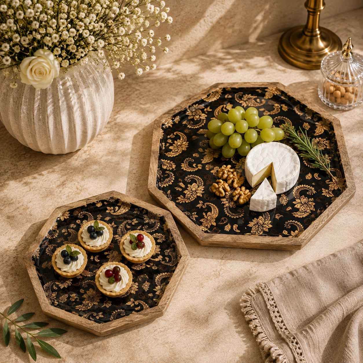 Handcrafted Mango-Wood Black Paisley Printed Platters Tray-Set Of 2