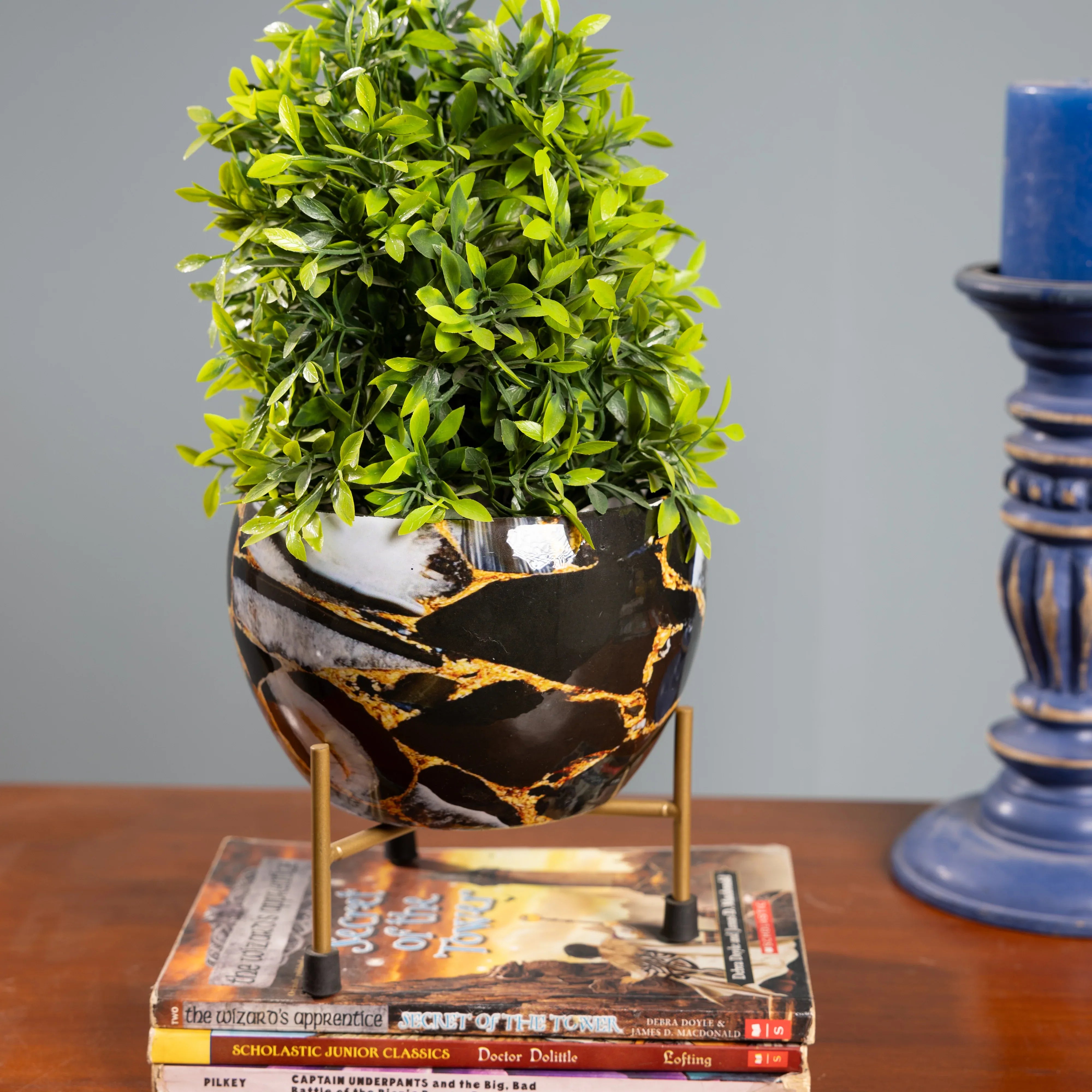 Round Iron Metal Meena Pots with Iron Stand in Black-golden Design