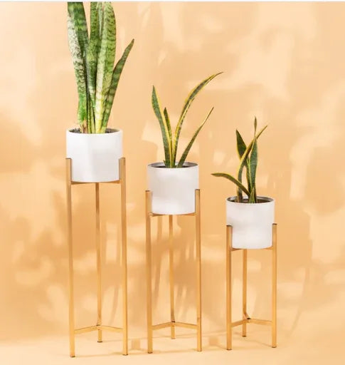 Metal Planters Set of 3 in White Frost