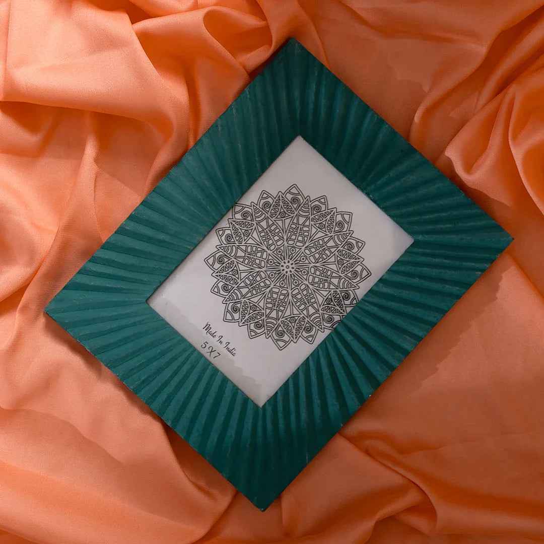 Handcrafted Wooden Sunburst Photo Frame in Royal Green