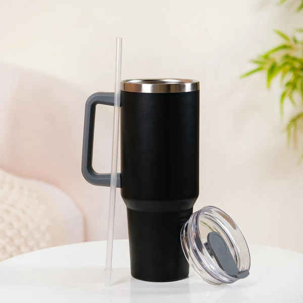Stainless Steel Insulated Reusable Water Bottle with Lid in Black