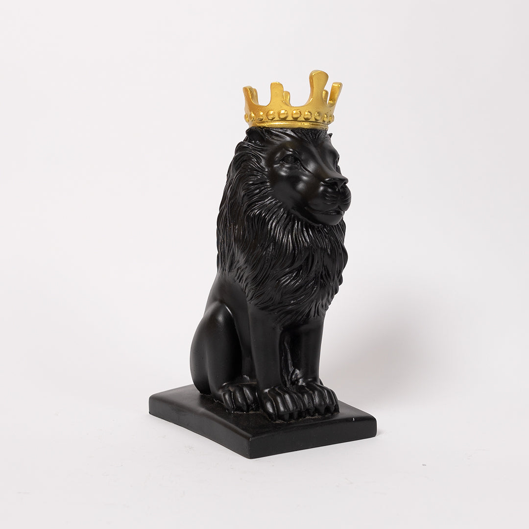 Artistic Nordic Minimalist Regal Lion in Black for Home Decor