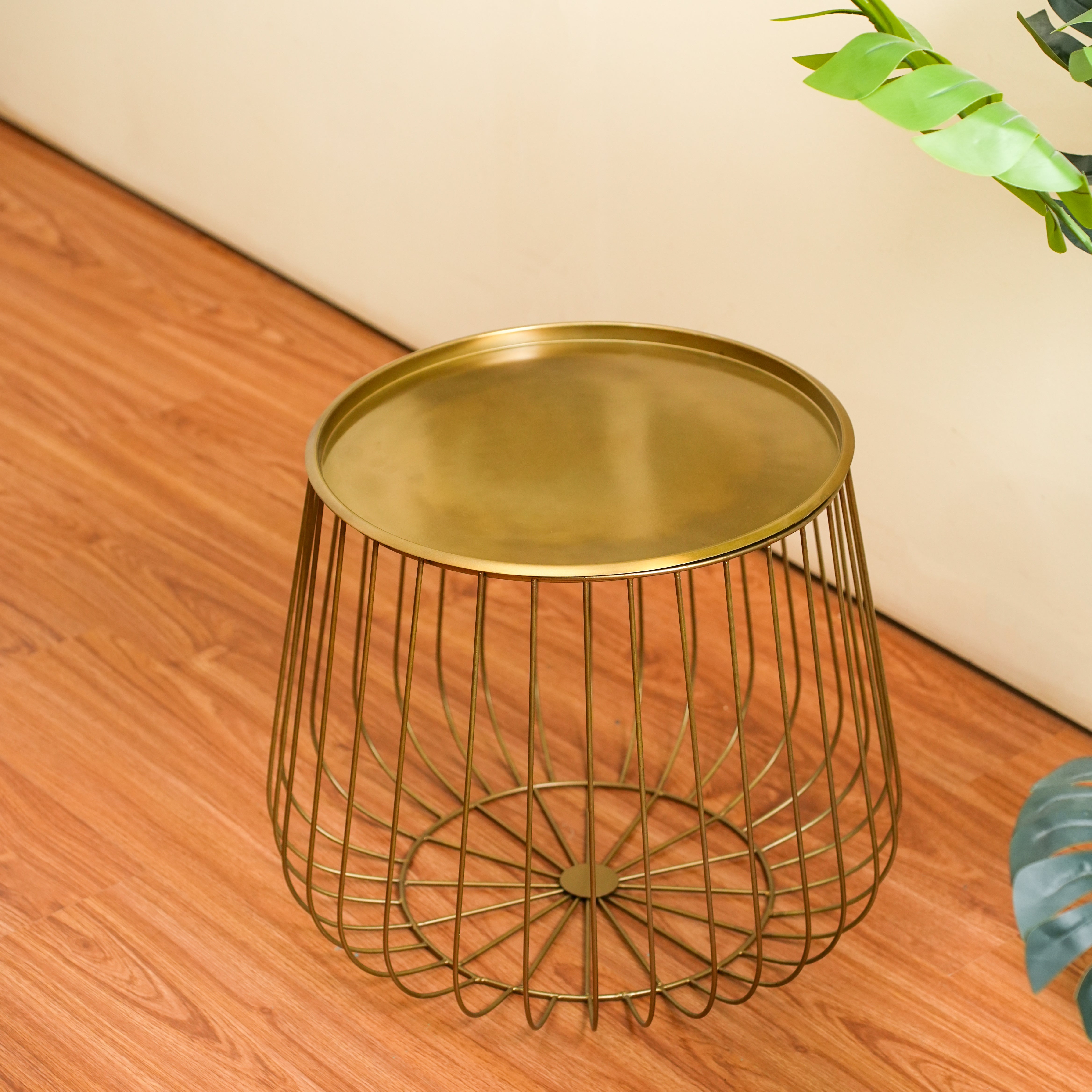 Golden Round Wire Side Table