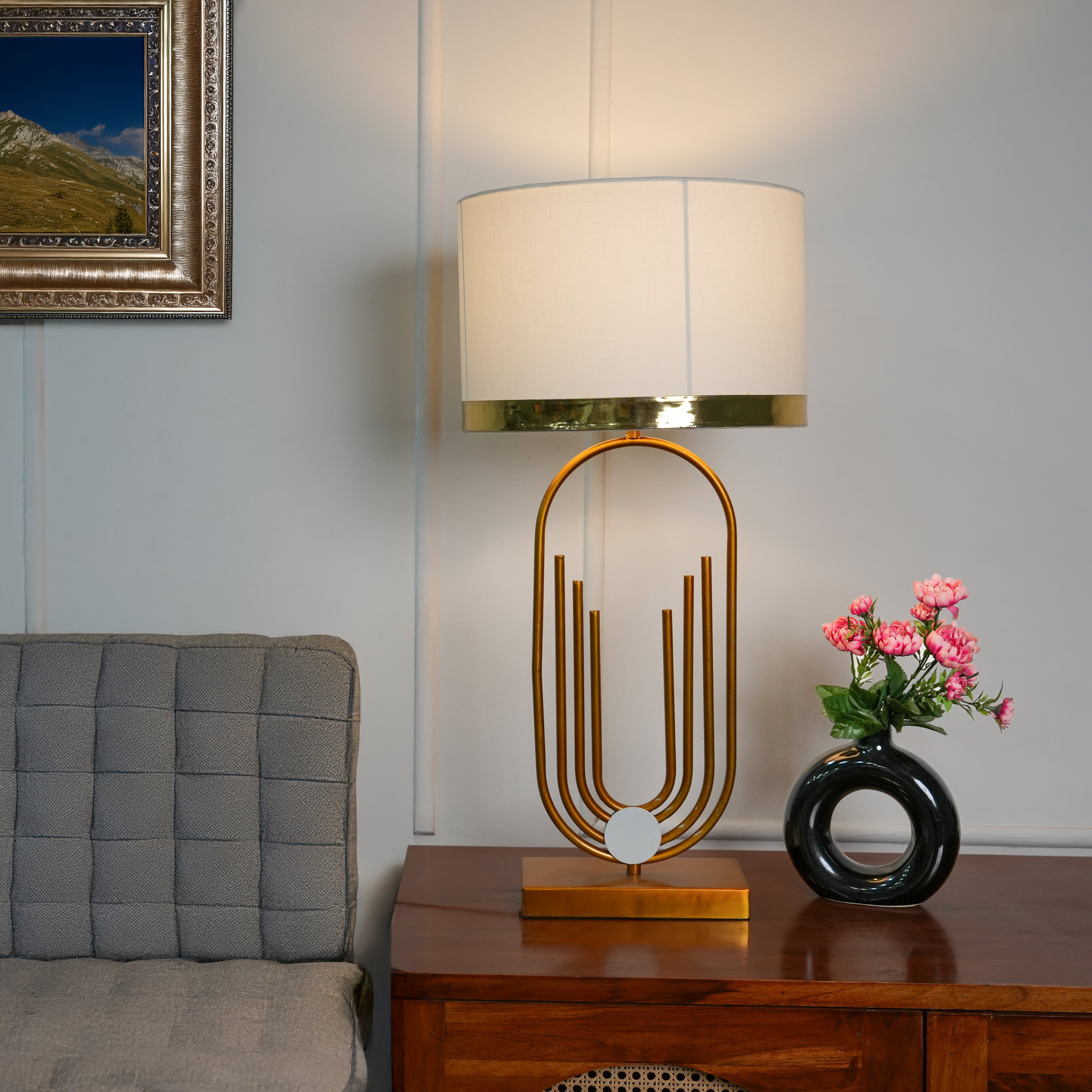 Modern Table Lamp in Brass Metal