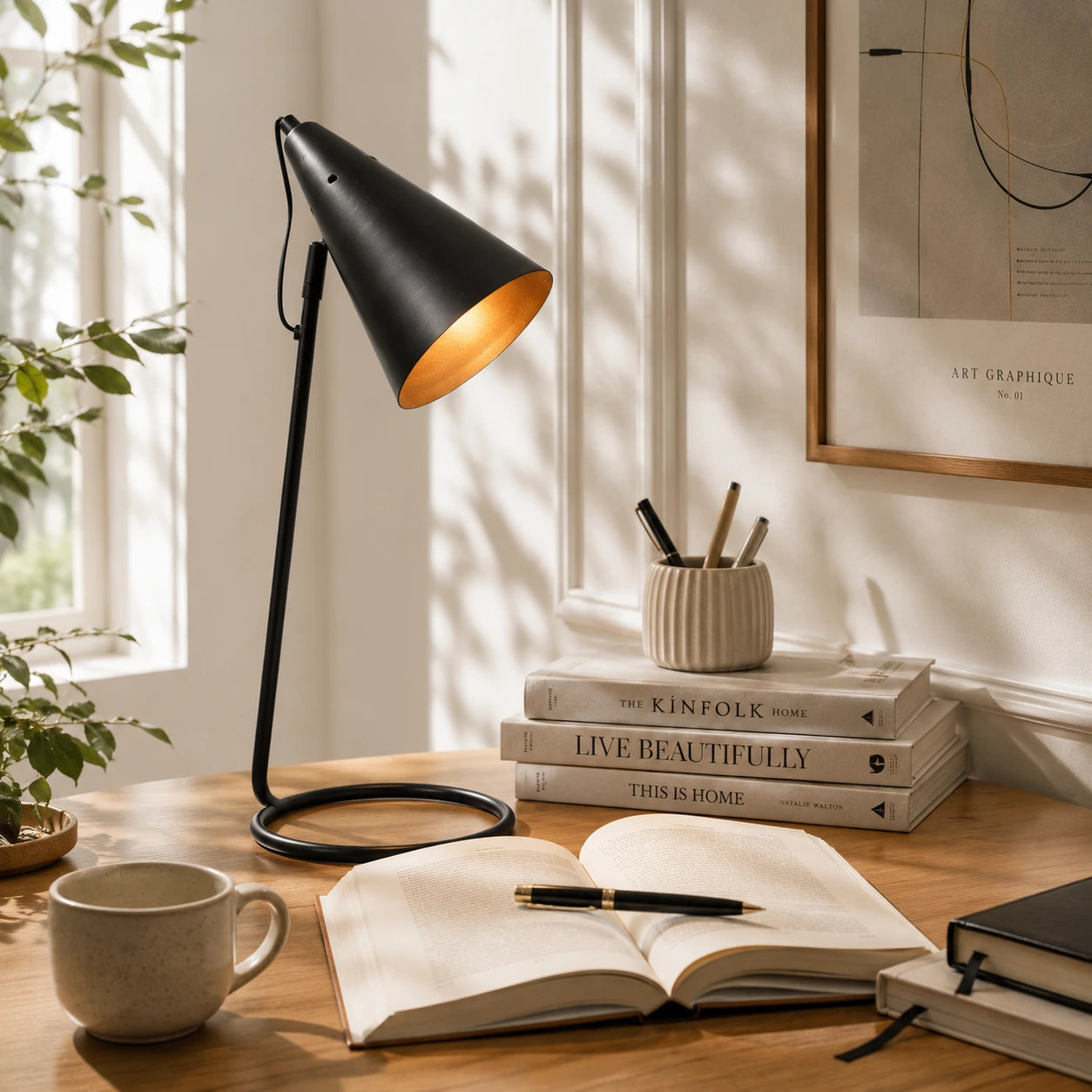 Designer Metal Table Lamp in Black for Living Room & Study