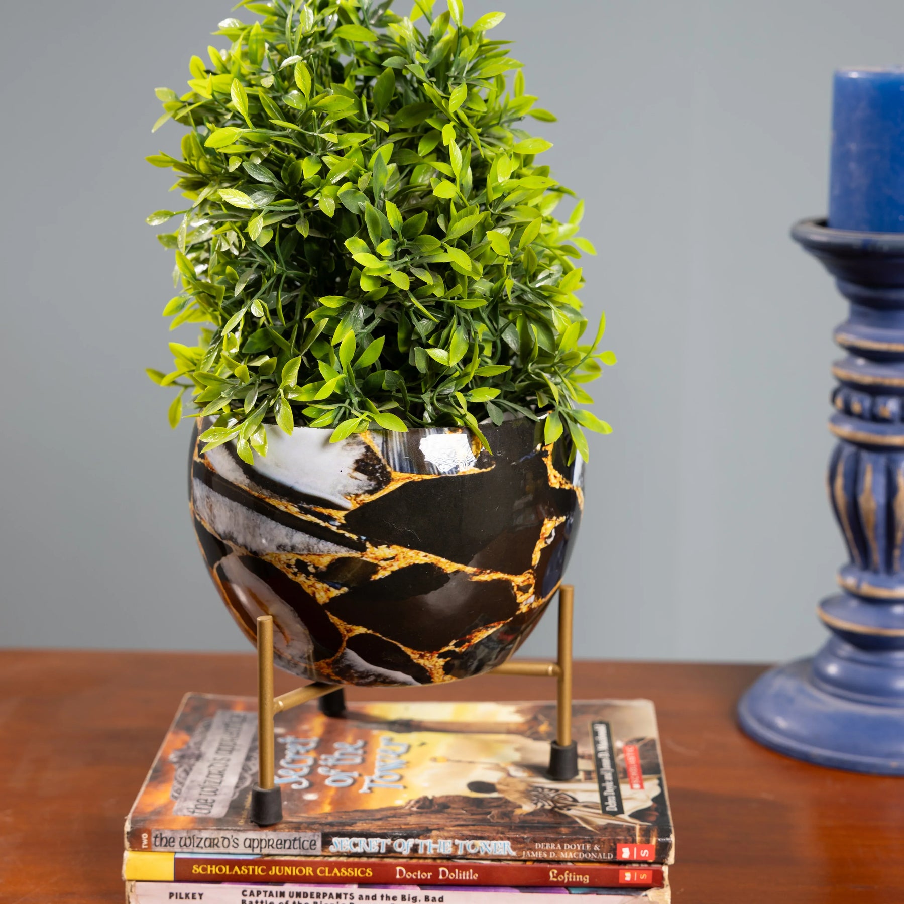 Round Iron Metal Meena Pots with Iron Stand in Black-golden Design